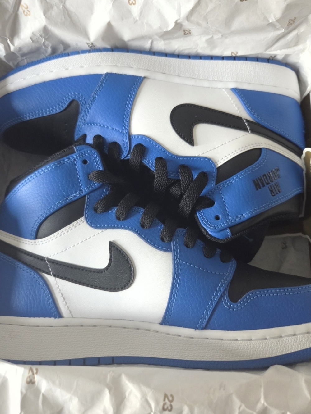 Air Jordan 1 Retro High Soar Blue sz 5y